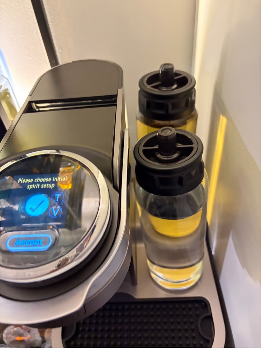 Bartesian duet cocktail machine